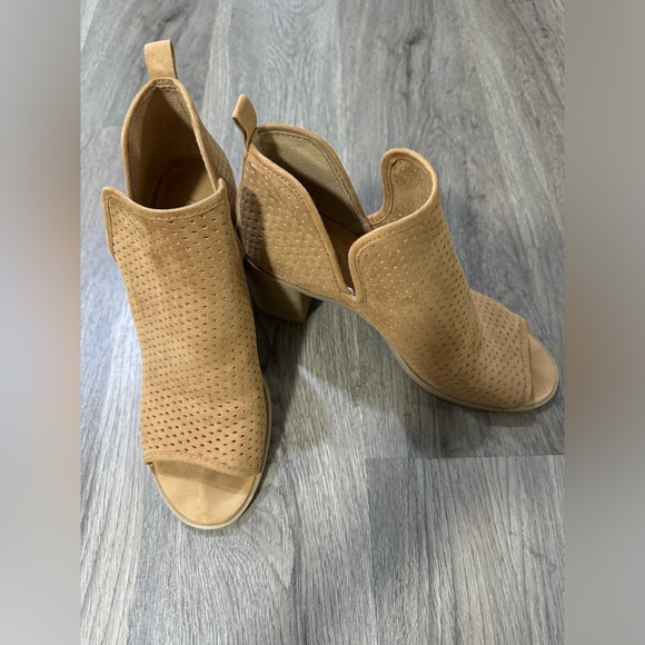 Brown Open toe wedges - Picture 3 of 4